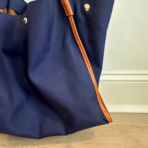 J. Mclaughlin Navy Blue Tote Back with Coin Pouch Leather Handle Snap Close - Picture 5 of 10